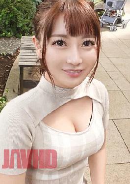 SIRO-5435 Height 148cm! A trio of mini beauties resembling Youuber appear! More into uncles than pretty boys! Loves the middle and deep spots! Shaking her beautiful round ass while getting her smooth pussy pounded from behind, she feels it all! First sh